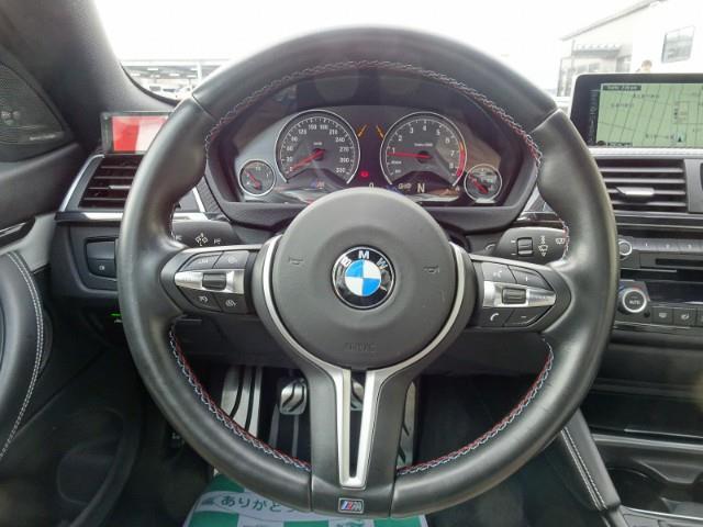 BMW M4クーペ