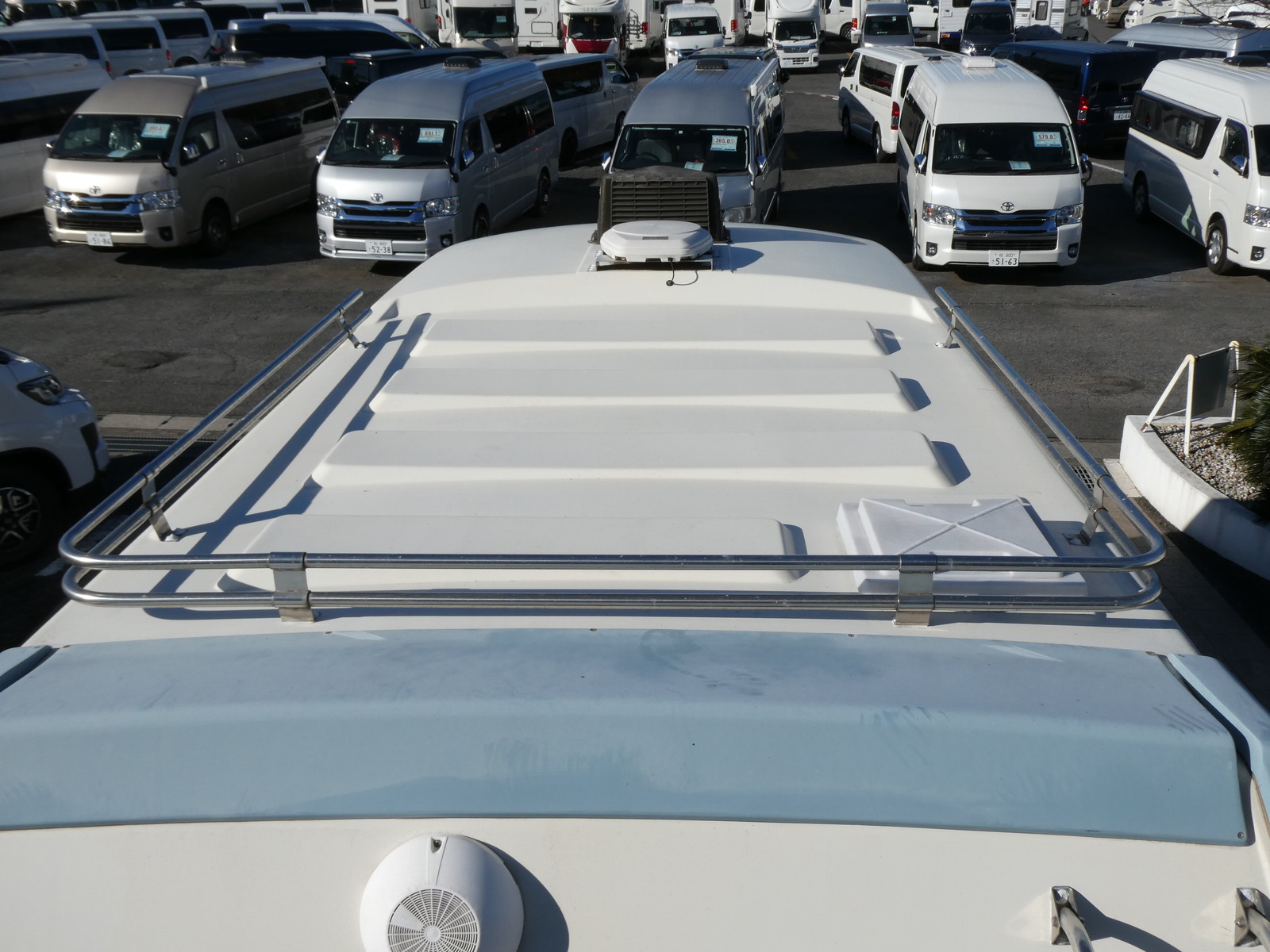 キャンピングカーキャブコン