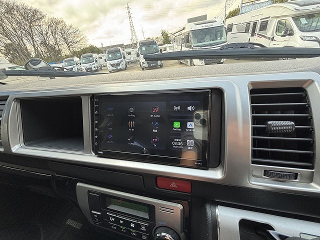 キャンピングカーバンコン