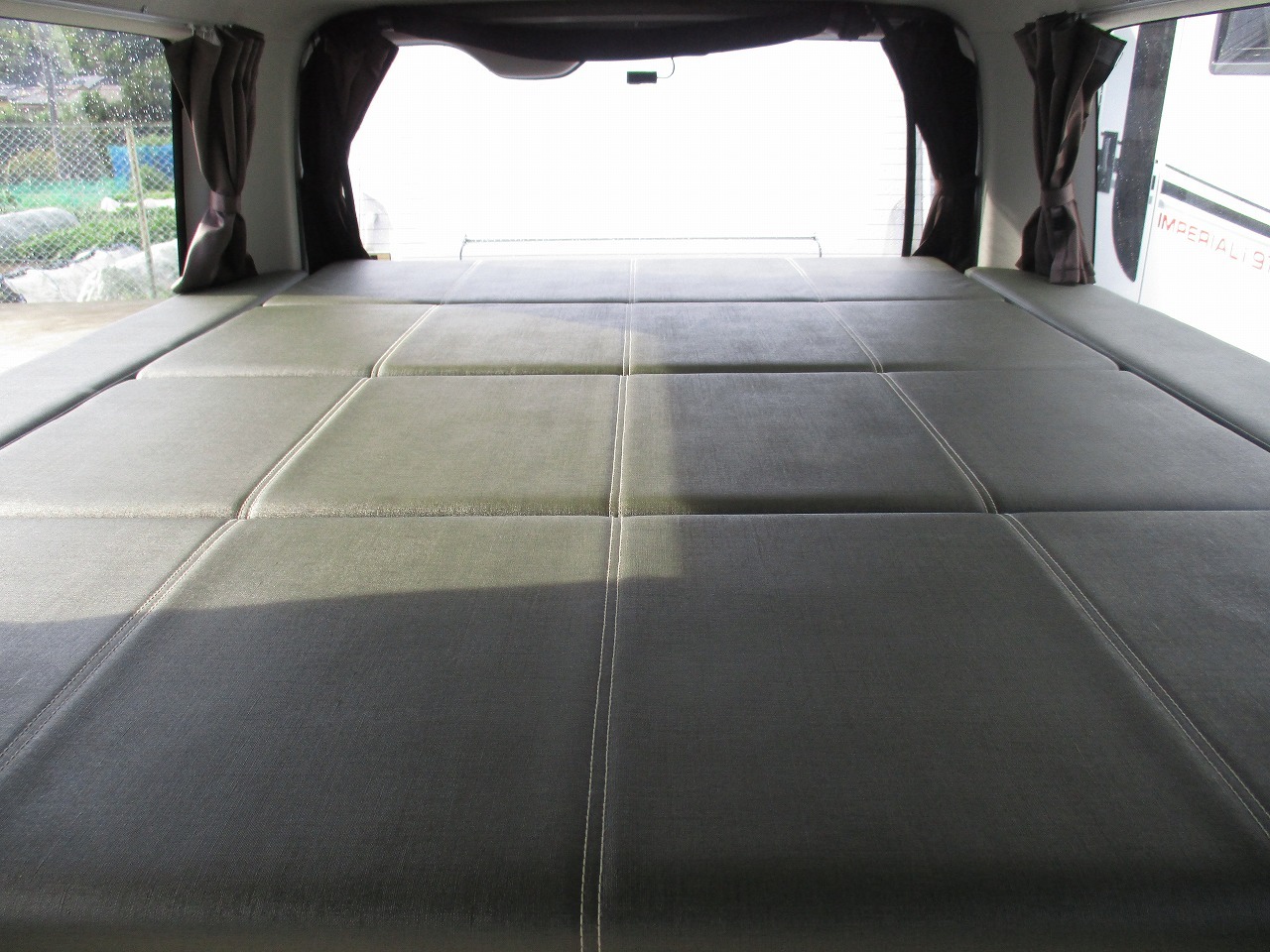 キャンピングカーバンコン