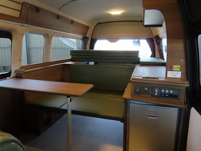 キャンピングカーバンコン