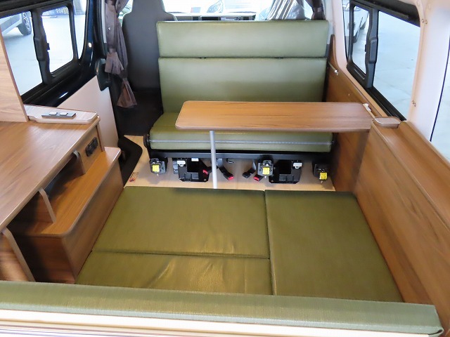 キャンピングカーバンコン