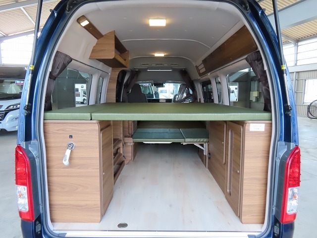 キャンピングカーバンコン