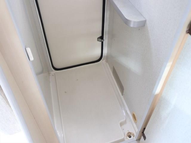 キャンピングカーキャブコン