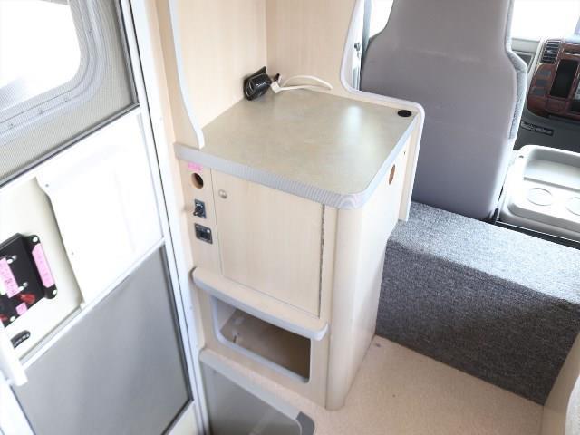 キャンピングカーキャブコン