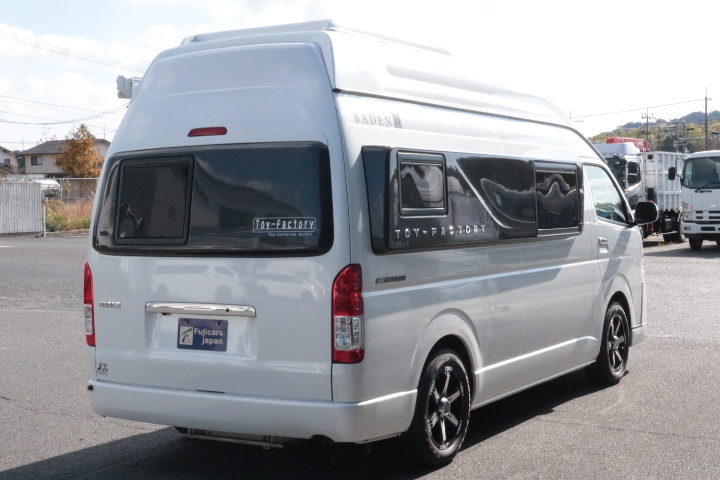 キャンピングカーバンコン