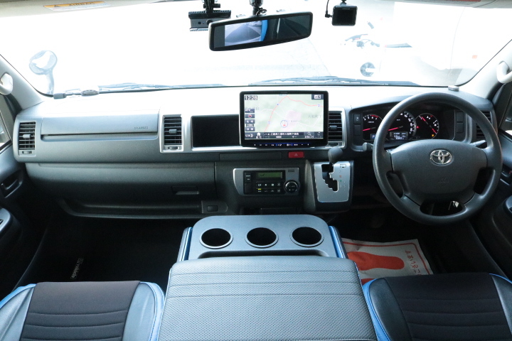 キャンピングカーバンコン