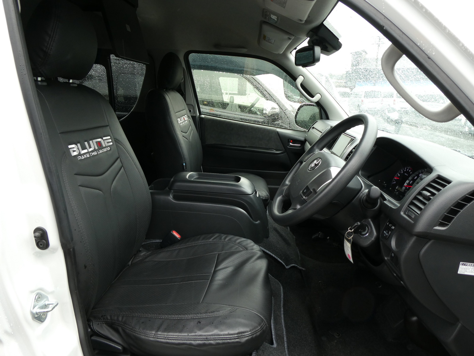 キャンピングカーバンコン