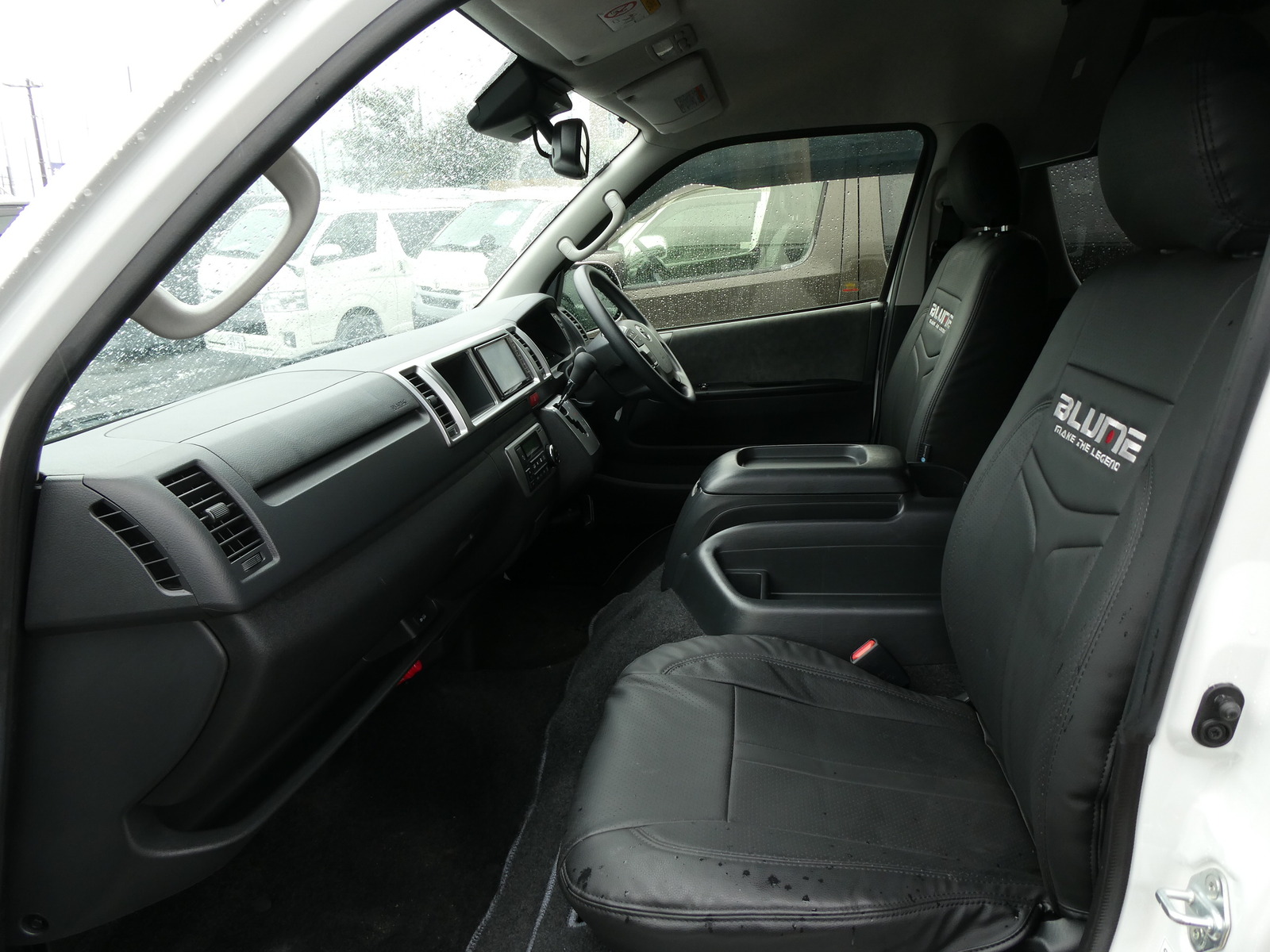 キャンピングカーバンコン