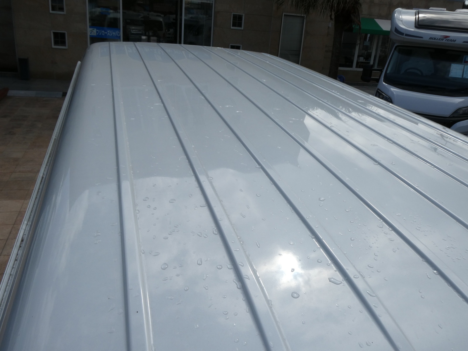 キャンピングカーバンコン