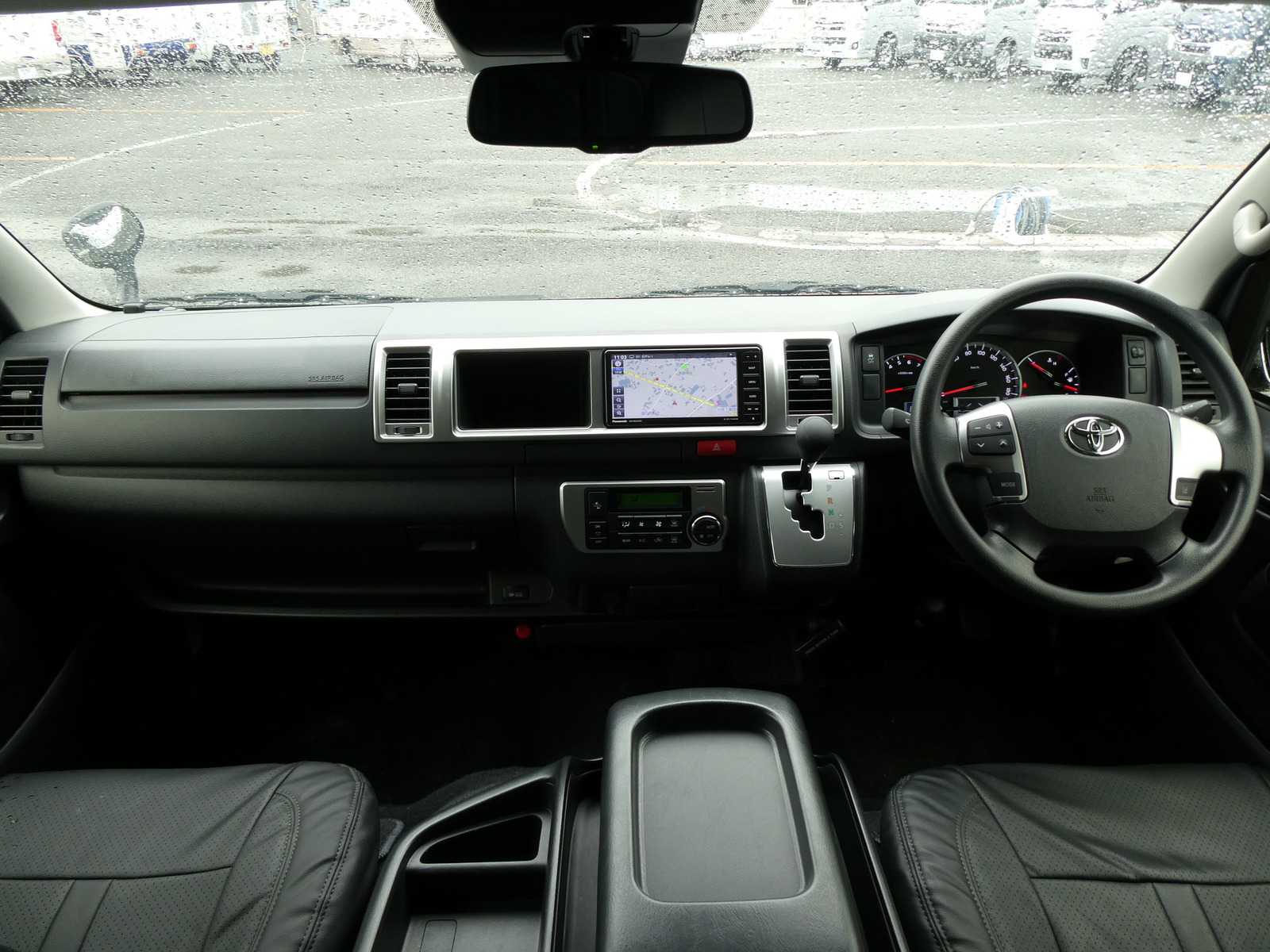 キャンピングカーバンコン