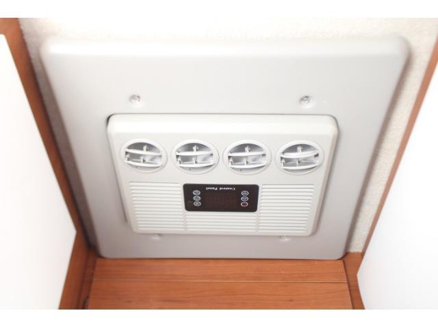 キャンピングカーキャブコン