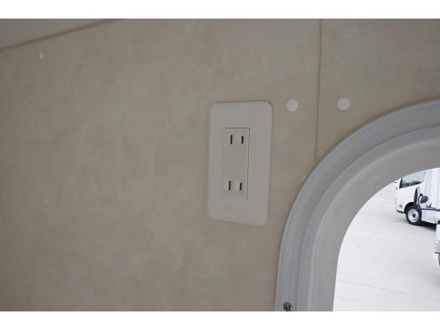 日産NT100クリッパー