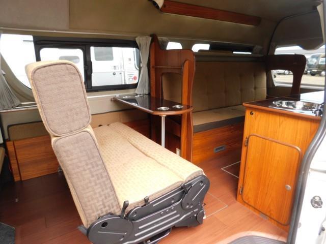 キャンピングカーバンコン