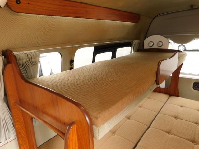 キャンピングカーバンコン