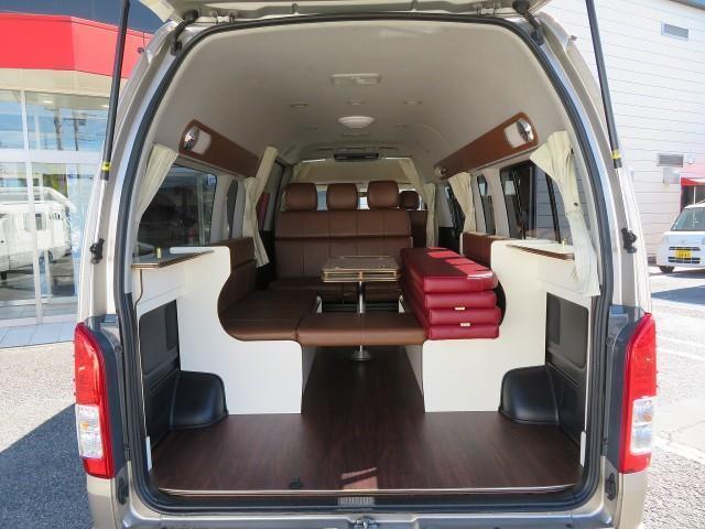 キャンピングカーバンコン