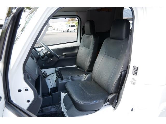 キャンピングカー軽キャンパー