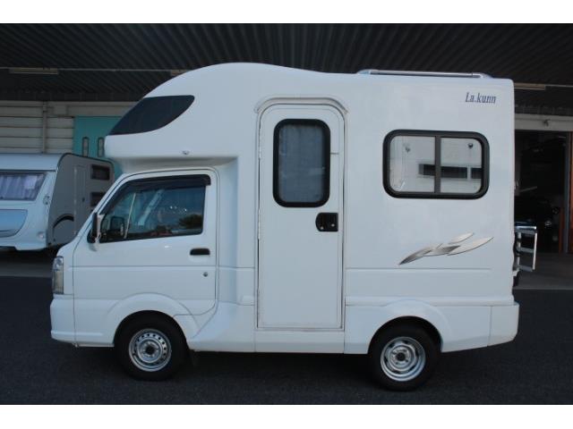 キャンピングカー軽キャンパー