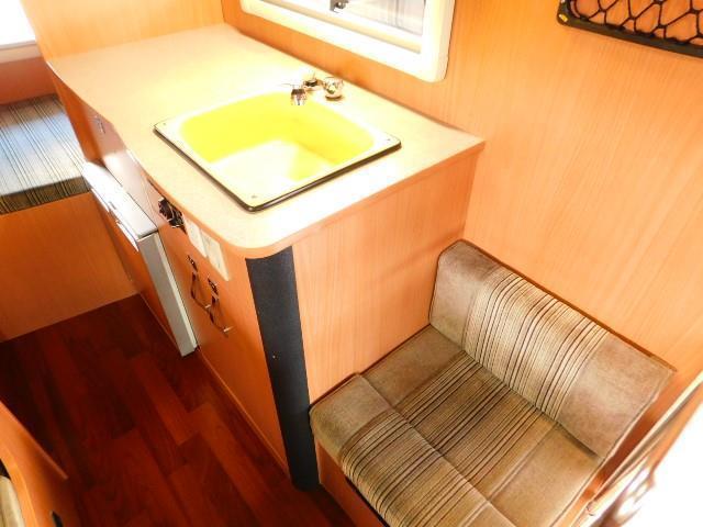 キャンピングカーキャブコン