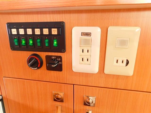 キャンピングカーキャブコン