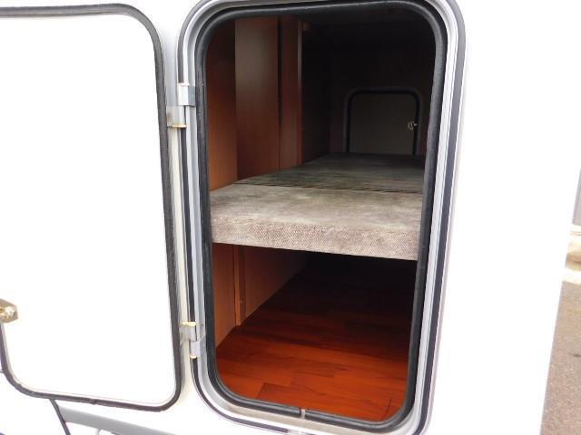 キャンピングカーキャブコン