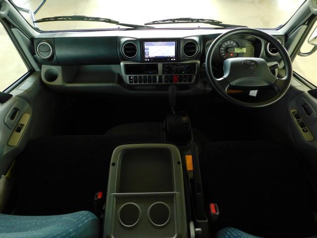 キャンピングカーキャブコン