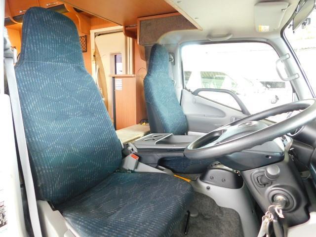 キャンピングカーキャブコン