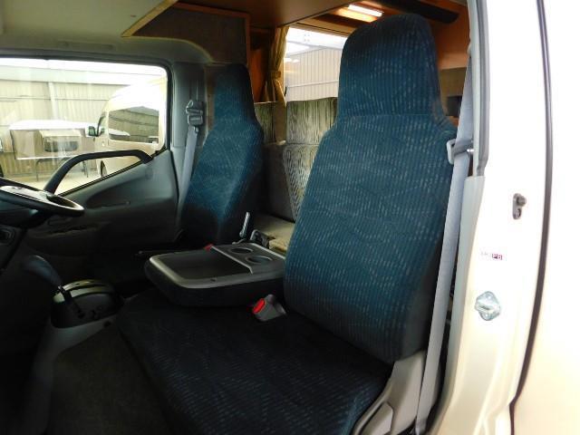 キャンピングカーキャブコン