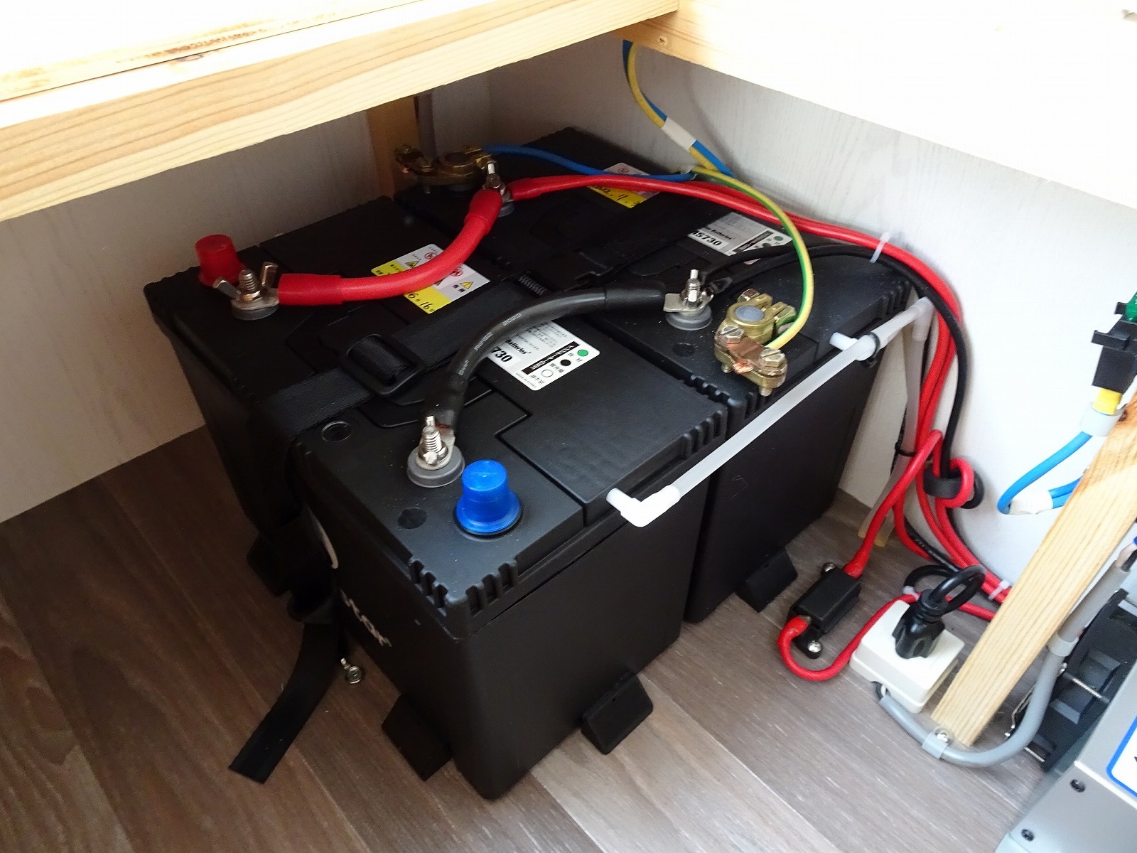 キャンピングカートレーラー