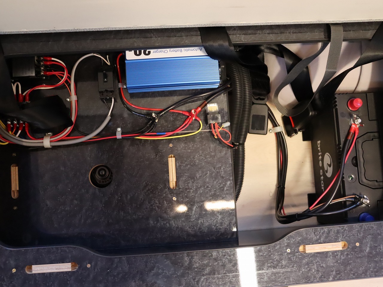 キャンピングカーバンコン