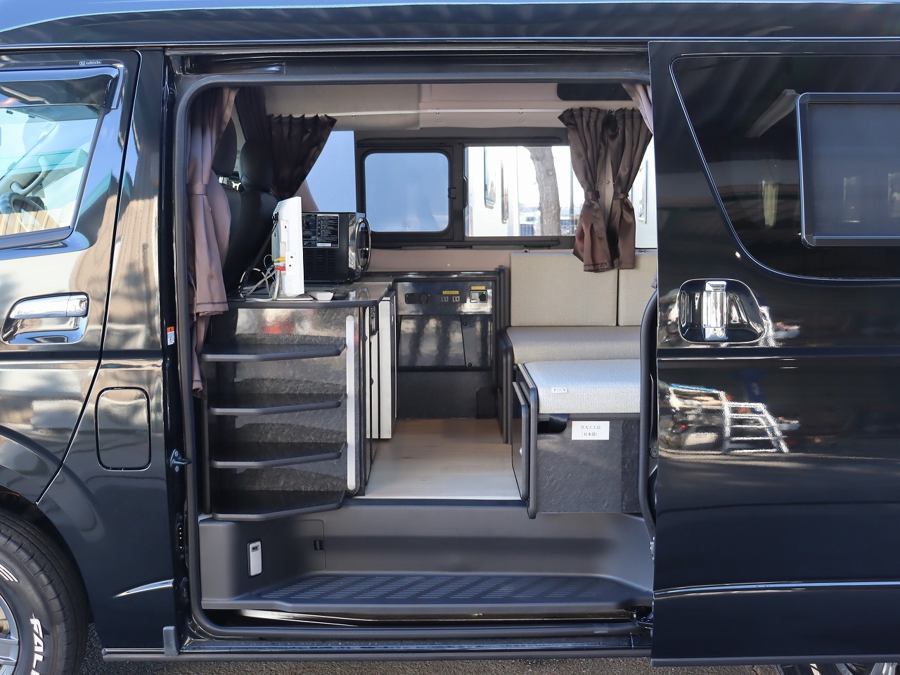 キャンピングカーバンコン