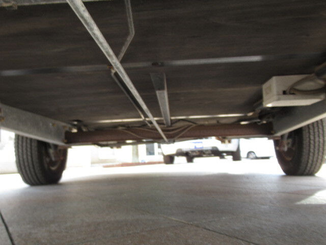 キャンピングカートレーラー