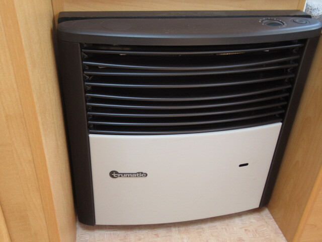 キャンピングカートレーラー