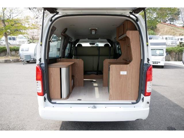 キャンピングカーバンコン