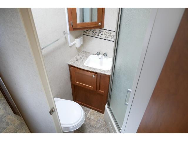 キャンピングカートレーラー