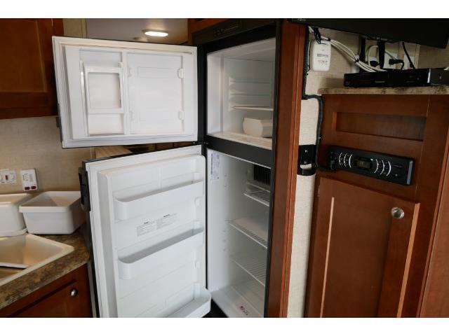 キャンピングカートレーラー