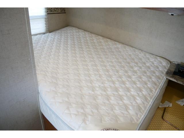 キャンピングカートレーラー