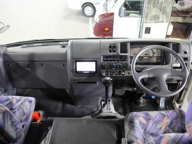 キャンピングカーバスコン