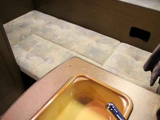 キャンピングカーバスコン