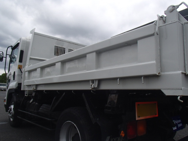 いすゞフォワード