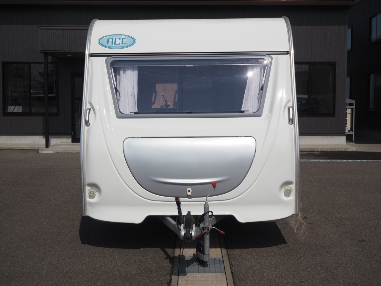 キャンピングカートレーラー