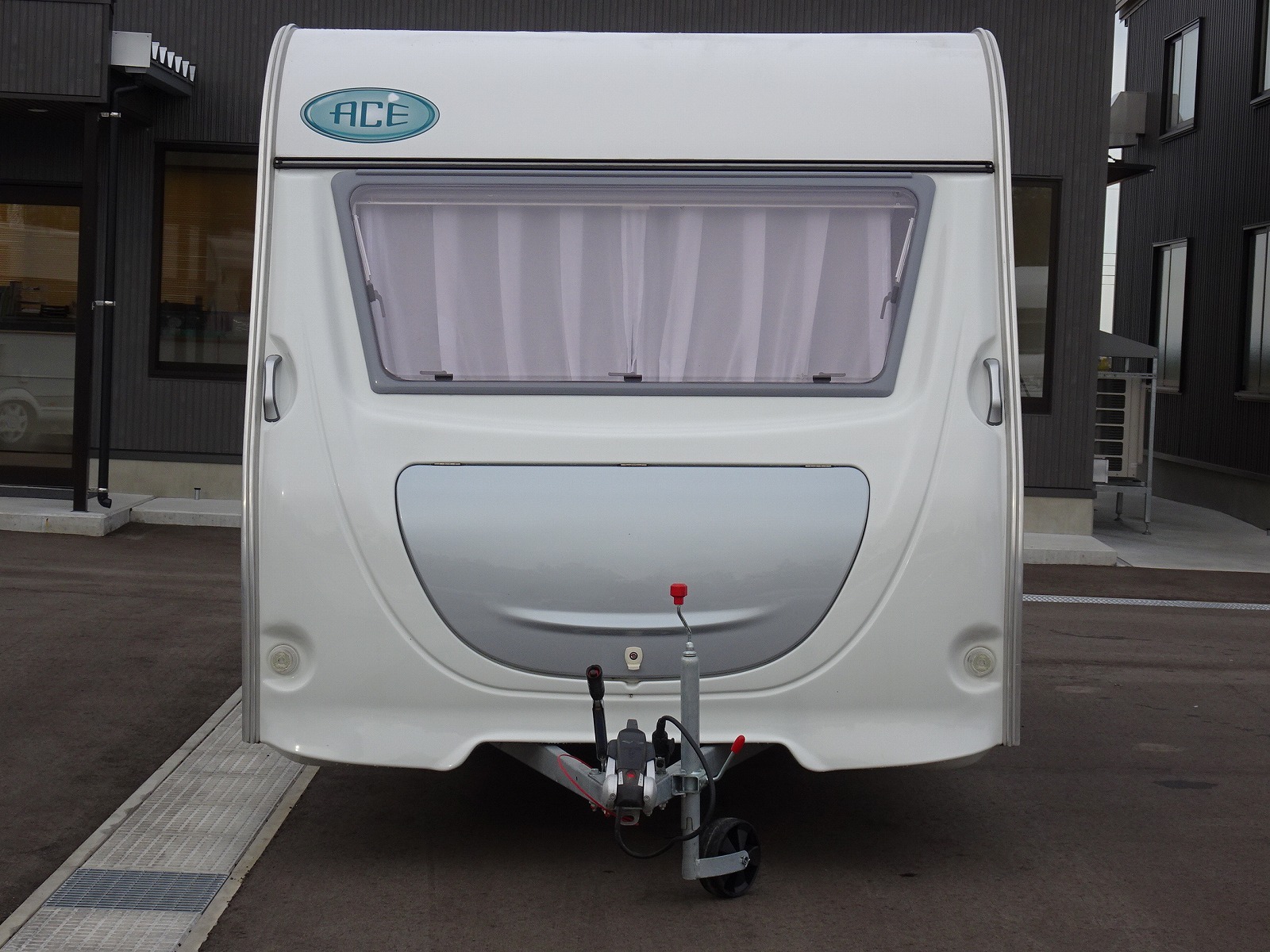 キャンピングカートレーラー