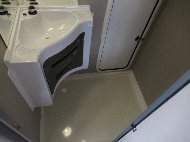 キャンピングカートレーラー