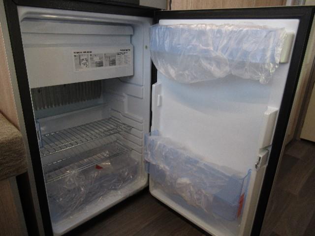 キャンピングカートレーラー