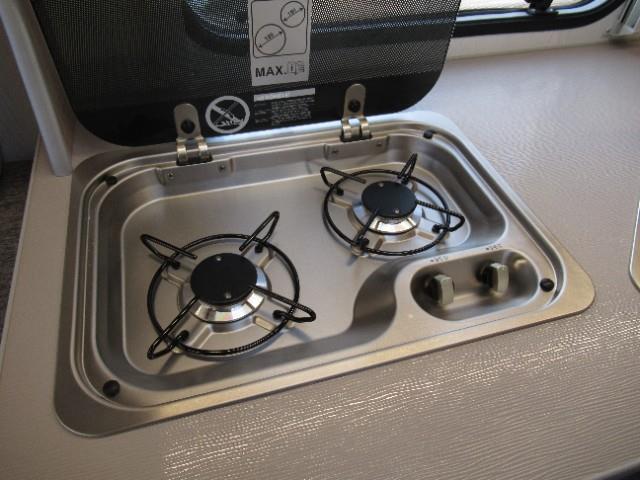 キャンピングカートレーラー