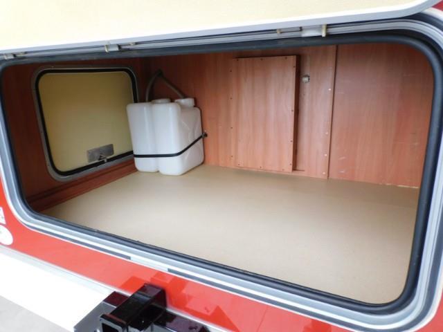 キャンピングカーキャブコン