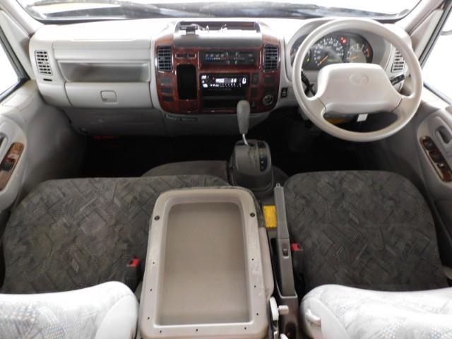 キャンピングカーキャブコン