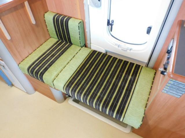 キャンピングカーキャブコン