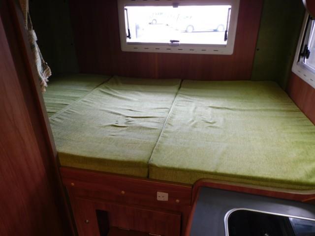 キャンピングカーキャブコン