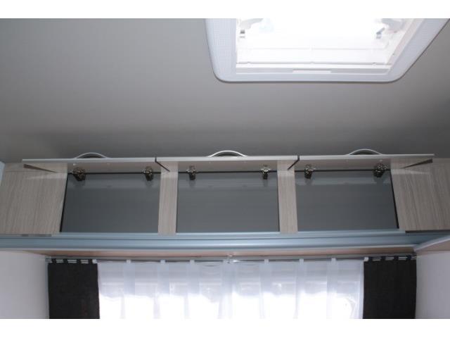 キャンピングカートレーラー